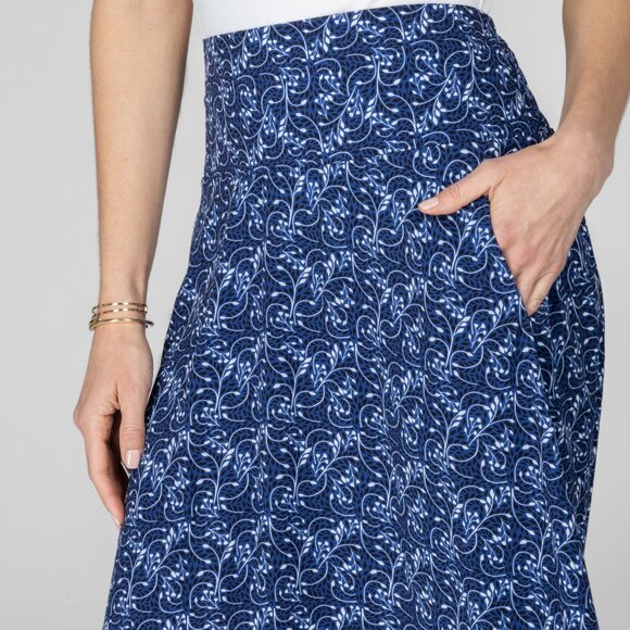 Flowy Maxi Portofino Maxi Skirt: Blue Vines - Picture 3 of 4
